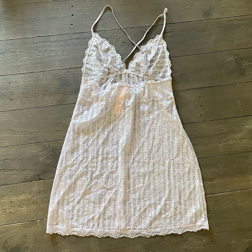 New without tags, Victoria Secret Lace Lingerie. Soft Lilac, Size Small